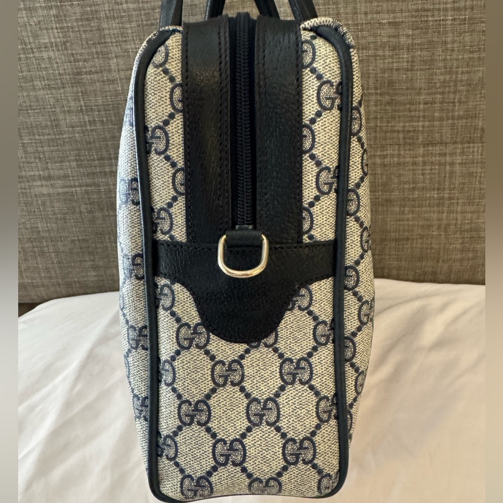 Gucci Blue and Red Crossbody Bag with Signature Style - Picture 4 of 16